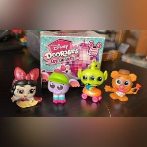 Disney Doorables Let's Party Snow White Alien Toy Story Fozzie Heffalump